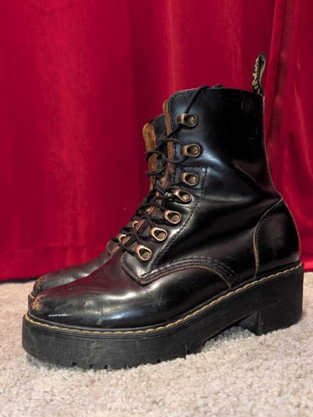 Dr. Martens Leona Black Platform Lace Up Combat Boots Women's US 7 / EU 38